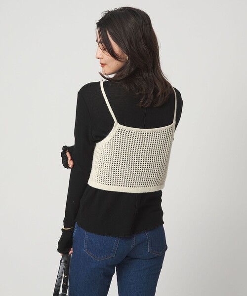 green label relaxing（グリーンレーベルリラクシング）の「スパンコール ニット 2WAY キャミソール ウォッシャブル（ベスト・レディース・オフホワイト/ブラック・FREE）」の4枚目の写真