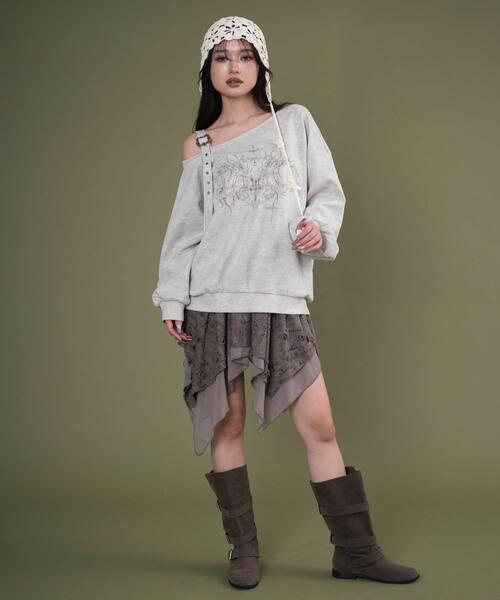 dispark（ディスパーク）の「DISPARK/【25年秋冬新作】ベルトショルダーグラフィックスウェット（スウェット・レディース・ライトベージュ/ベージュ・FREE）」の4枚目の写真