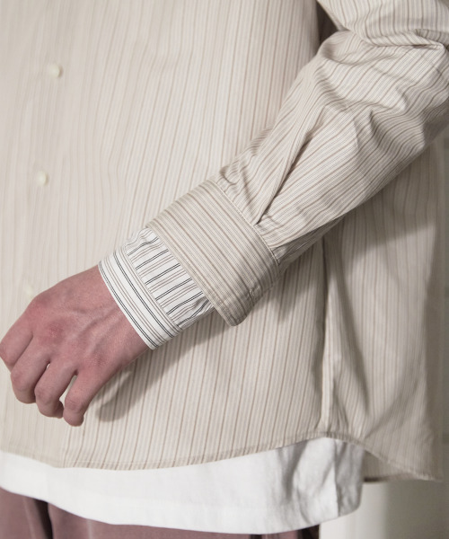 UNALLOYED（アナロイド）の「レイヤードカフスストライプシャツ / ベージュ（シャツ/ブラウス・メンズ・その他・MEDIUM/LARGE）」の6枚目の写真