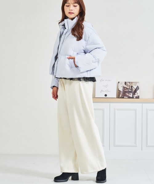 MISCH MASCH（ミッシュマッシュ）の「ZOZO限定 ボリュームショートダウン（ダウンジャケット/コート・レディース・アイボリー/ブルー・ﾌﾘ-）」の12枚目の写真