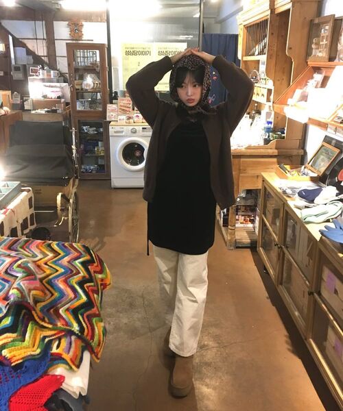 COSTUME O’CLOCK(コスチュームオクロック)の「ソフトベーシックラウンドカーディガンヴィンテージブラウン COOSCD020VBROWN(カーディガン/ボレロ・メンズ・その他・MEDIUM/LARGE/SMALL)」の2枚目の写真