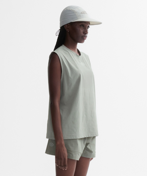 MENASOO（ミナス）の「VENODE Small Track Logo Active Sleeve_Beige（Tシャツ/カットソー・レディース・Beige・1/2）」の2枚目の写真