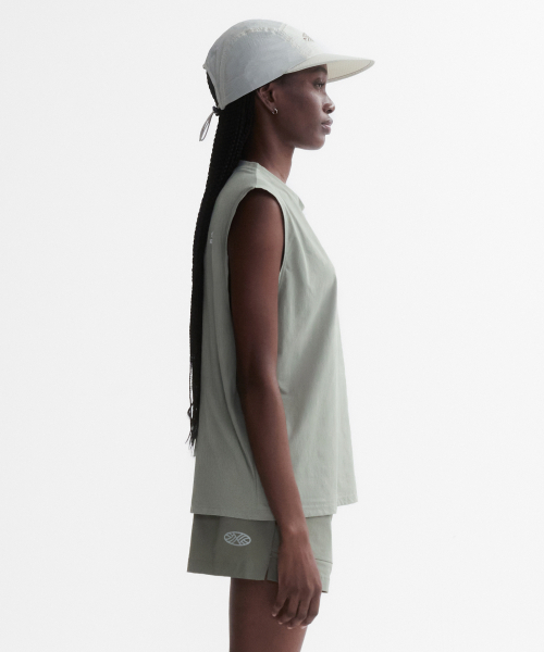 MENASOO（ミナス）の「VENODE Small Track Logo Active Sleeve_Beige（Tシャツ/カットソー・レディース・Beige・1/2）」の3枚目の写真