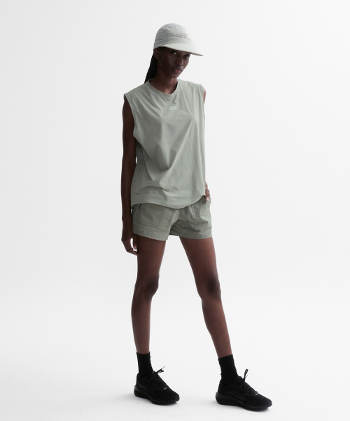 MENASOO（ミナス）の「VENODE Small Track Logo Active Sleeve_Beige（Tシャツ/カットソー・レディース・Beige・1/2）」の8枚目の写真
