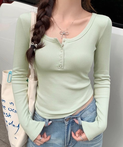 Miniministore（ミニミニストア）の「カップ付きリブニットトップス暖かインナー（Tシャツ/カットソー・レディース・ダークパープル/ブラック/キャメル/ワインレッド/ホワイト/ベージュ/ミント・FREE）」の5枚目の写真