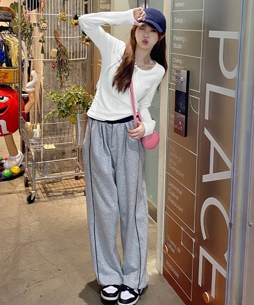 Miniministore（ミニミニストア）の「カップ付きリブニットトップス暖かインナー（Tシャツ/カットソー・レディース・ダークパープル/ブラック/キャメル/ワインレッド/ホワイト/ベージュ/ミント・FREE）」の14枚目の写真
