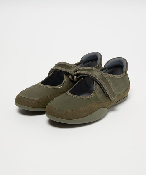 ODETTE E ODILE（オデットエオディール）の「ベルクロメリージェーン フラット10（バレエシューズ・レディース・オフホワイト/オリーブ/ブラック/ロイヤルブルー・24.5cm/24cm/23.5cm/23cm/22.5cm）」の8枚目の写真