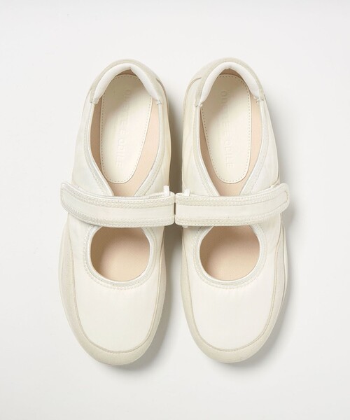 ODETTE E ODILE（オデットエオディール）の「ベルクロメリージェーン フラット10（バレエシューズ・レディース・オフホワイト/オリーブ/ブラック/ロイヤルブルー・24.5cm/24cm/23.5cm/23cm/22.5cm）」の16枚目の写真