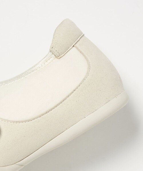 ODETTE E ODILE（オデットエオディール）の「ベルクロメリージェーン フラット10（バレエシューズ・レディース・オフホワイト/オリーブ/ブラック/ロイヤルブルー・24.5cm/24cm/23.5cm/23cm/22.5cm）」の18枚目の写真