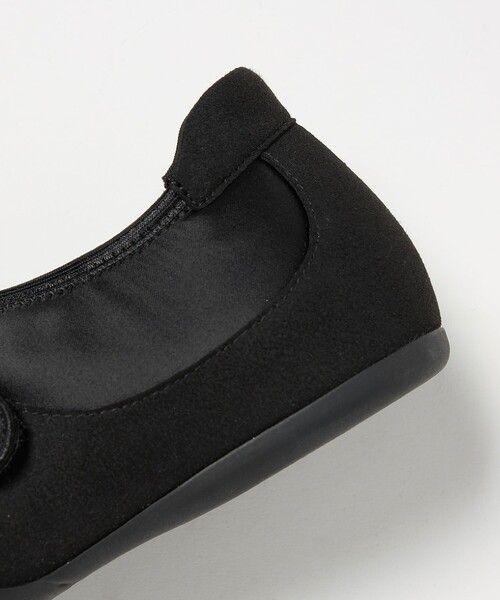 ODETTE E ODILE（オデットエオディール）の「ベルクロメリージェーン フラット10（バレエシューズ・レディース・オフホワイト/オリーブ/ブラック/ロイヤルブルー・24.5cm/24cm/23.5cm/23cm/22.5cm）」の21枚目の写真