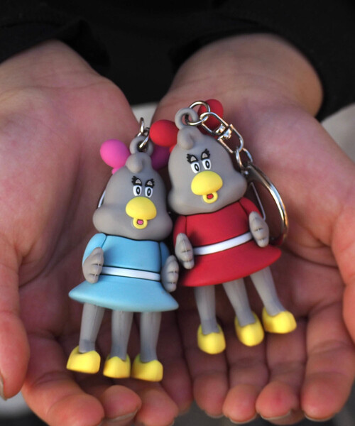 FREAK'S STORE（フリークスストア）の「DUCKROW DEPART/ダックローデパート DUCMICO FIGURE KEYHOLDER フィギュアキーホルダー（キーホルダー・メンズ・ブルー/レッド・ONE SIZE）」の12枚目の写真
