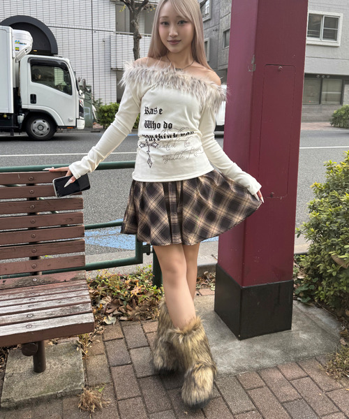 DAESE TOKYO(デセトウキョウ)の「『DAESE TOKYO/デセトウキョウ』ファーブーツ(ブーツ・レディース・カーキ/ブラック・25/24)」の11枚目の写真