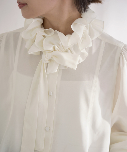 IENA(イエナ)の「&NAVY シアーボウタイブラウス(シャツ/ブラウス・レディース・ネイビー/ホワイト×ホワイト・FREE)」の11枚目の写真