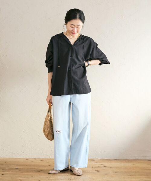 le.coeur blanc(ルクールブラン)の「エアータンブラーフードブラウス(シャツ/ブラウス・レディース・ブラック/オフホワイト/ライトグリーン・38)」の22枚目の写真