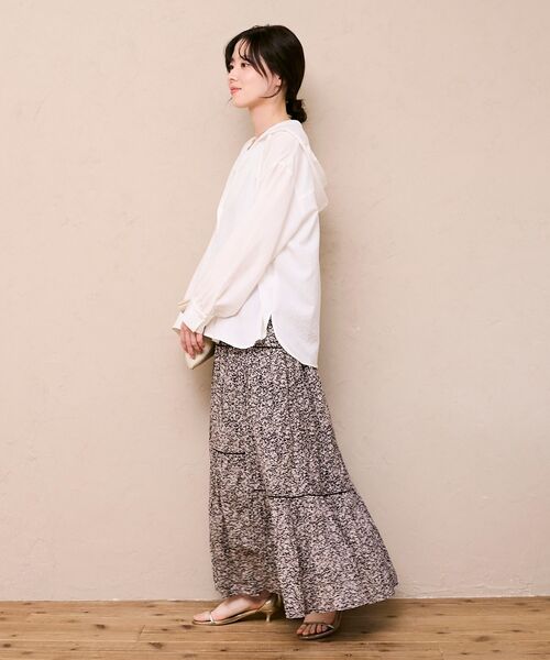 le.coeur blanc(ルクールブラン)の「エアータンブラーフードブラウス(シャツ/ブラウス・レディース・ブラック/オフホワイト/ライトグリーン・38)」の8枚目の写真