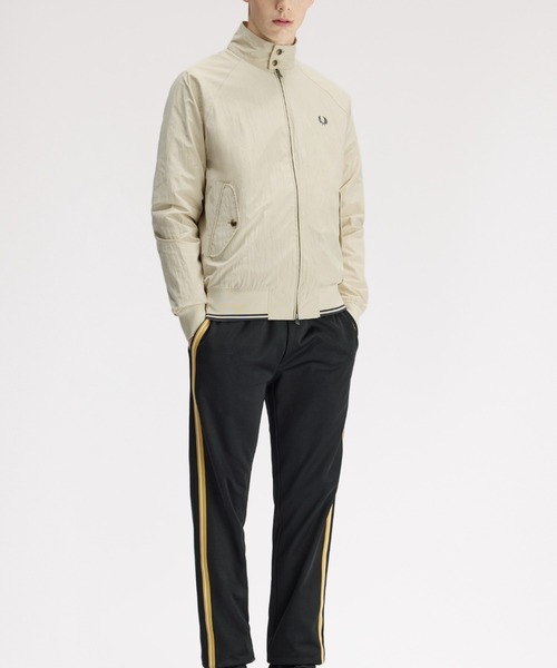 FRED PERRY（フレッドペリー）の「Crinkle Harrington Jacket／シワ加工ハリントンジャケット（ブルゾン・メンズ・オートミール/ネイビー/レッド・L/M/S）」の8枚目の写真