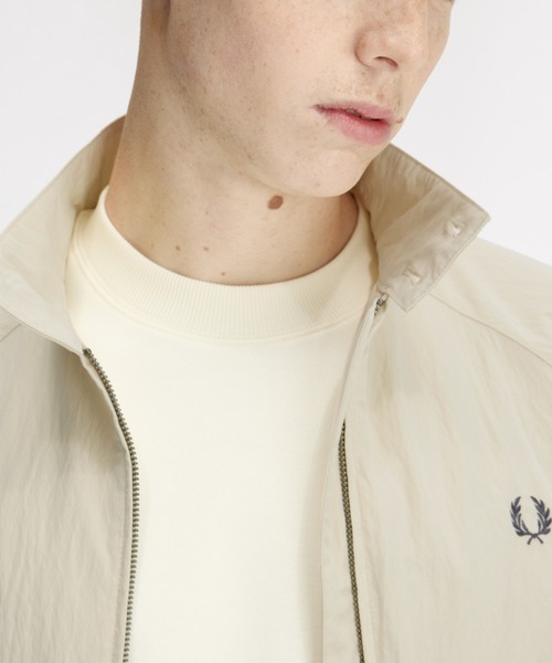 FRED PERRY（フレッドペリー）の「Crinkle Harrington Jacket／シワ加工ハリントンジャケット（ブルゾン・メンズ・オートミール/ネイビー/レッド・L/M/S）」の13枚目の写真