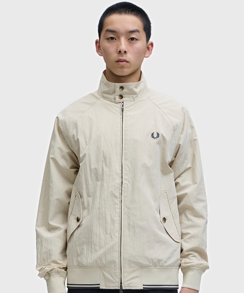 FRED PERRY（フレッドペリー）の「Crinkle Harrington Jacket／シワ加工ハリントンジャケット（ブルゾン・メンズ・オートミール/ネイビー/レッド・L/M/S）」の6枚目の写真