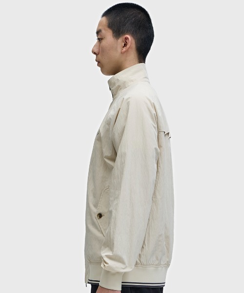 FRED PERRY（フレッドペリー）の「Crinkle Harrington Jacket／シワ加工ハリントンジャケット（ブルゾン・メンズ・オートミール/ネイビー/レッド・L/M/S）」の7枚目の写真