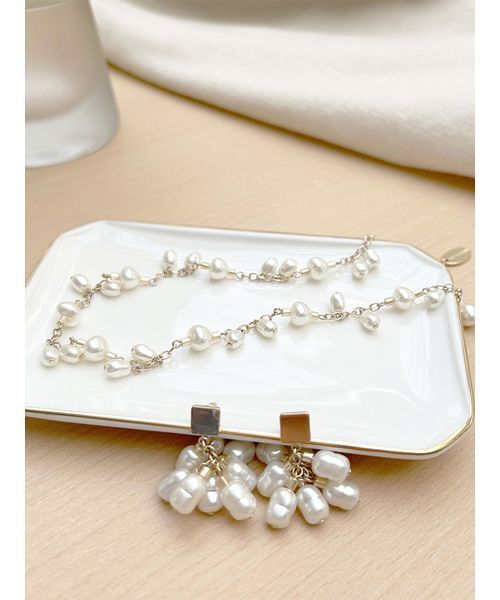 LILY BROWN(リリーブラウン)の「バリエーションパールネックレス(ネックレス・レディース・ブラック/ライム/ゴールド・F)」の15枚目の写真