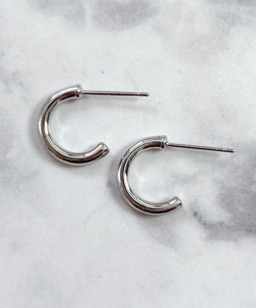 yu-ka(ユーカ)の「YU-KA:シンプルフープピアス simple hoop pierce(ピアス(両耳用)・レディース・シルバー/ゴールド・FREE)」の1枚目の写真