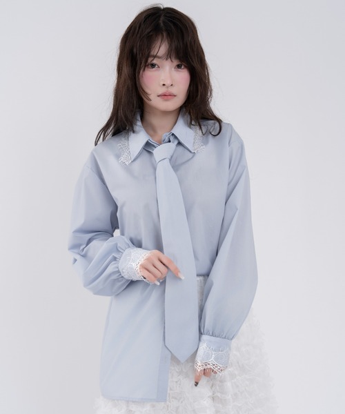 mellowneon（メロウネオン）の「ネクタイセットレースドッキングシャツ（シャツ/ブラウス・レディース・ストライプ/チェック/ブルー/ホワイト系・FREE）」の12枚目の写真