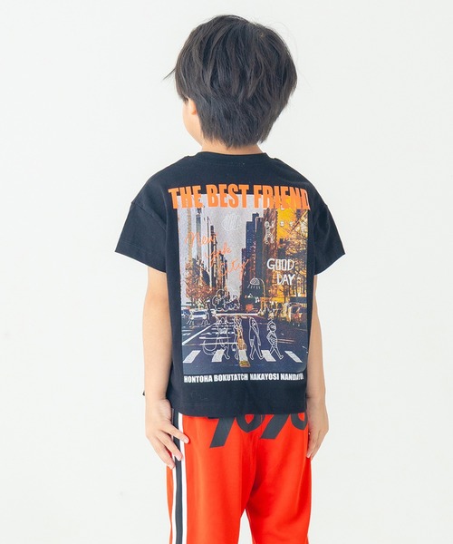 DILASH(ディラッシュ)の「【綿100%】ニューヨークフォト×ネオンメッセージ半袖T(Tシャツ/カットソー・キッズ・オフホワイト/ブラック・100/120/110/90/80/140/130)」の3枚目の写真