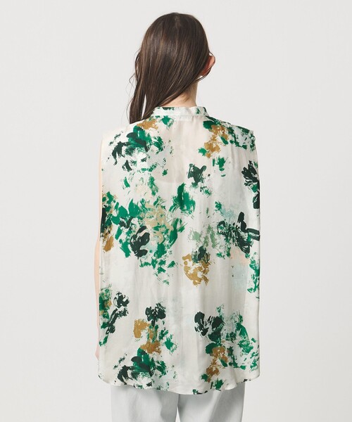 SACRA（サクラ）の「＜SACRA＞フローラプリント ノースリーブブラウス（シャツ/ブラウス・レディース・ケリーグリーン・38）」の9枚目の写真