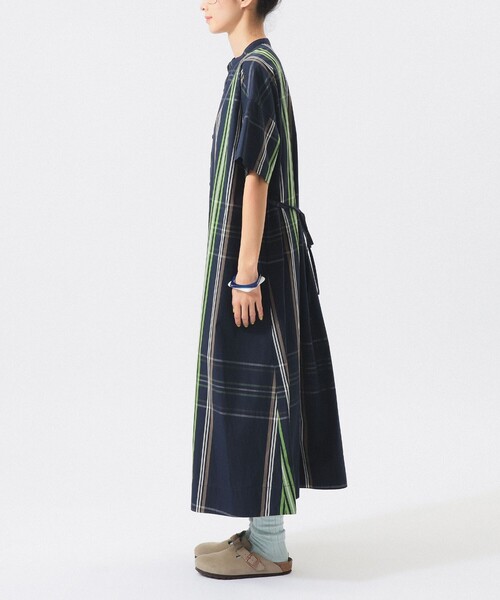 BEAMS BOY（ビームスボーイ）の「ボーイ ビッグ タータン ワンピース（ワンピース・レディース・ネイビー/ライトブルー/ホワイト系その他7・2/1）」の22枚目の写真