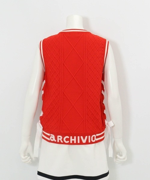 archivio(アルチビオ)の「<LADIES>サイドリボンケーブルニットベスト(ベスト・レディース・ホワイト/レッド/ネイビー・M/S)」の6枚目の写真