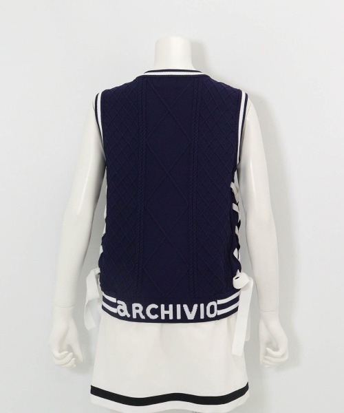 archivio(アルチビオ)の「<LADIES>サイドリボンケーブルニットベスト(ベスト・レディース・ホワイト/レッド/ネイビー・M/S)」の8枚目の写真