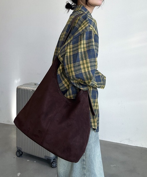 UNDERSTATEMENTs（アンダーステイトメント）の「【ユニセックス】スエードショルダーバッグ（ショルダーバッグ・メンズ・ベージュ/ブラウン/ブラック・FREE）」の7枚目の写真