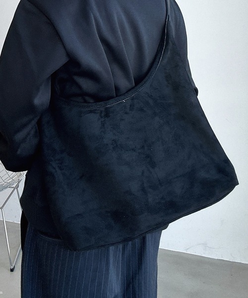 UNDERSTATEMENTs（アンダーステイトメント）の「【ユニセックス】スエードショルダーバッグ（ショルダーバッグ・メンズ・ベージュ/ブラウン/ブラック・FREE）」の13枚目の写真