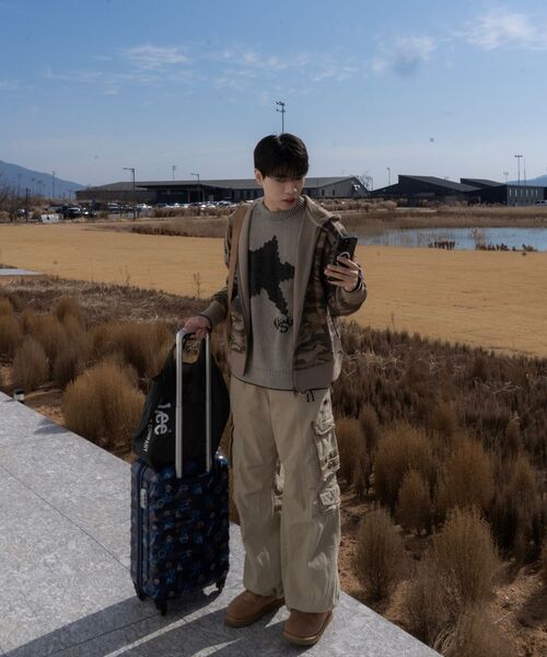 S'EST(エスイーエスティー)の「Solaris Camo Hoodie Zip Up Beige(パーカー・メンズ・ベージュ・SMALL/MEDIUM/LARGE)」の3枚目の写真