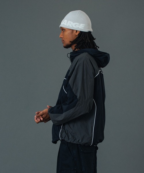 XLARGE（エクストララージ）の「PIPING HOODED JACKET（ナイロンジャケット・メンズ・ブラック/ホワイト/ネイビー・XL/L/M/S）」の4枚目の写真