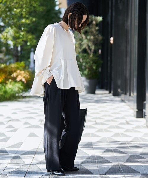 RONEL(ロネル)の「【RONEL】カットジョーゼットペプラムブラウス(シャツ/ブラウス・レディース・ネイビー/オフホワイト/ライトグレー/ブラック・FREE)」の6枚目の写真