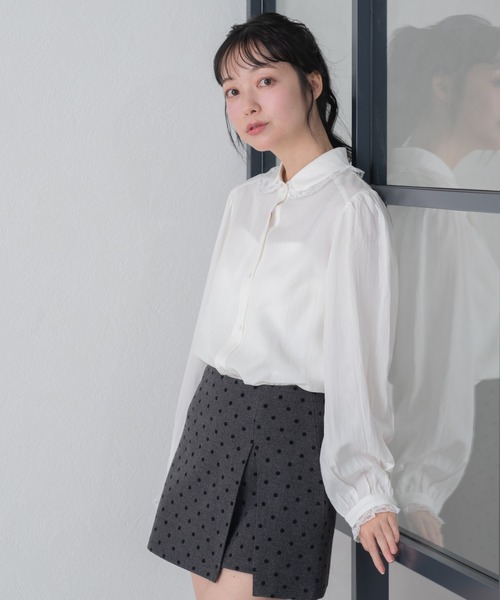 MISCH MASCH（ミッシュマッシュ）の「2026春夏新作 WEB限定 レース襟付きベーシックブラウス（シャツ/ブラウス・レディース・ブルー/ホワイト・ﾌﾘ-）」の14枚目の写真