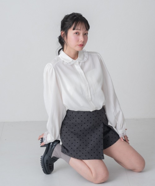 MISCH MASCH（ミッシュマッシュ）の「2026春夏新作 WEB限定 レース襟付きベーシックブラウス（シャツ/ブラウス・レディース・ブルー/ホワイト・ﾌﾘ-）」の16枚目の写真