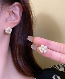ピアス 花 可愛い パールピアス はなピアス キラキラ ビジューピアス