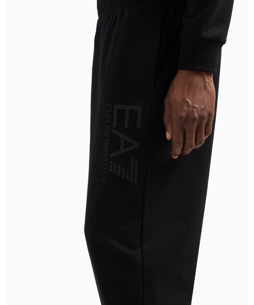 EMPORIO ARMANI EA7(エンポリオアルマーニイーエーセブン)の「<オンライン限定>【エンポリオ アルマーニ EA7】Visibility ジョガーパンツ コットン(スウェットパンツ・メンズ・ブラック/ネイビー・SMALL/X-LARGE/XX-LARGE/X-SMALL/MEDIUM/LARGE)」の4枚目の写真