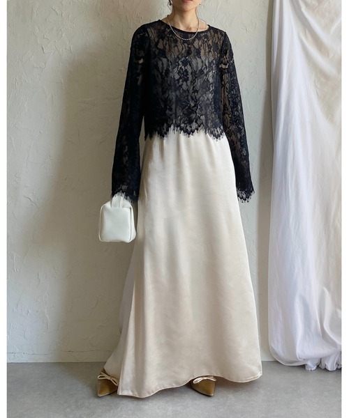 She's Closet(シーズクローゼット)の「シャイニー光沢 セミフレア ロングサテンスカート(スカート・レディース・ブラック/グレイッシュベージュ/アイボリー・FREE)」の5枚目の写真