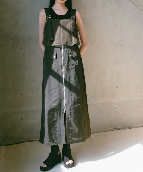 sahara(サハラ)の「2piece Nylon Salopette/2ピースナイロン素材サロペット(サロペット/オーバーオール・レディース・ブラック/アイボリー/カーキ・FREE)」の3枚目の写真