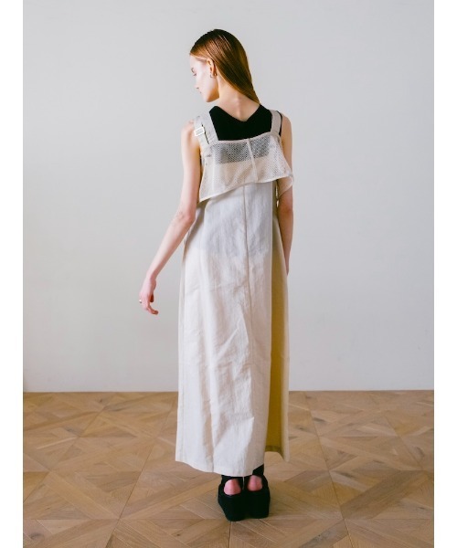 sahara(サハラ)の「2piece Nylon Salopette/2ピースナイロン素材サロペット(サロペット/オーバーオール・レディース・ブラック/アイボリー/カーキ・FREE)」の4枚目の写真