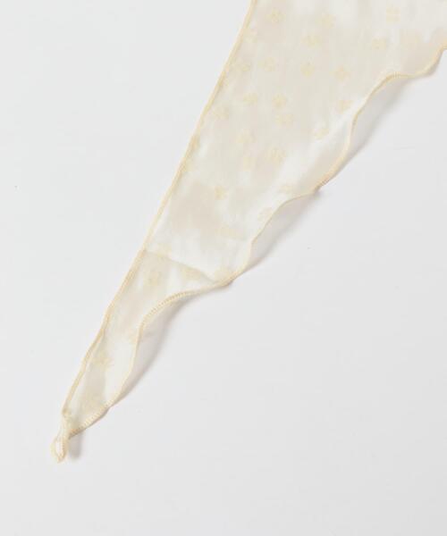 SMELLY（スメリー）の「フラワーサンカクスカーフ（バンダナ/スカーフ・レディース・ブラック/アイボリー・-）」の8枚目の写真