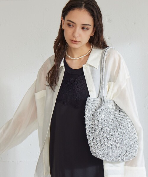 green label relaxing(グリーンレーベルリラクシング)の「【WEB限定】フェイクパール トグル ネックレス(ネックレス・レディース・ゴールド/シルバー・FREE)」の4枚目の写真