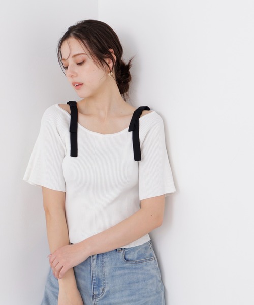 PROPORTION BODY DRESSING(プロポーションボディドレッシング)の「<ウォッシャブル/UV>肩リボンオフショルニット / 1216170307(ニット/セーター・レディース・ホワイト系その他/ホワイト×ブラック/ブルー・SMALL/MEDIUM)」の4枚目の写真