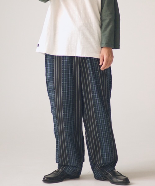 ADAM PATEK(アダムパテック)の「ADAMPATEK/jacquard check-stripe easy pants/チェックxストライプジャガードイージーパンツ(その他パンツ・メンズ・ホワイト/ブラック・2/1)」の2枚目の写真