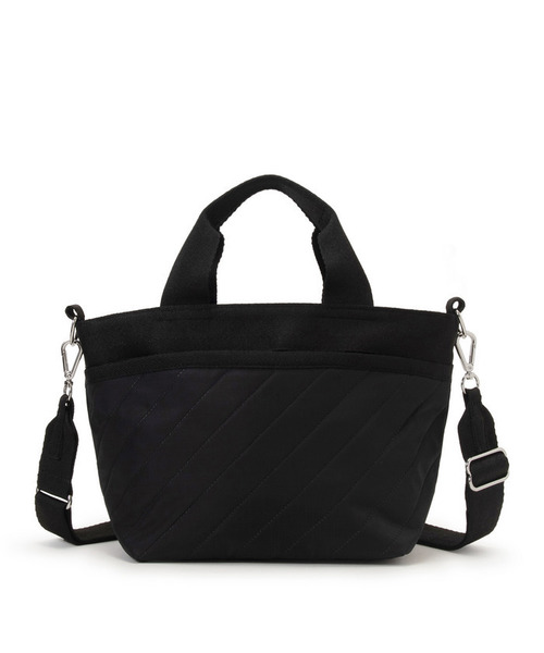 LeSportsac(レスポートサック)の「SMALL BUCKET TOTE ラインデボスブラック(トートバッグ・レディース・ブラック・FREE)」の4枚目の写真