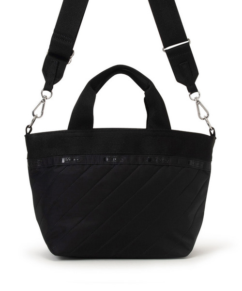 LeSportsac(レスポートサック)の「SMALL BUCKET TOTE ラインデボスブラック(トートバッグ・レディース・ブラック・FREE)」の6枚目の写真