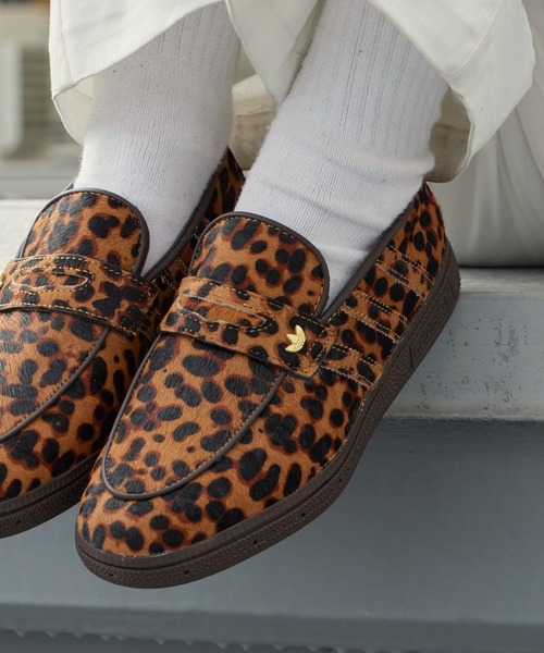 adidas（アディダス）の「adidas/アディダス HANDBALL SPEZIAL LOAFER W レオパード柄 スペツィアル コインローファー 2026年春夏（ローファー・レディース・ブラウン・23/24/25/24.5/23.5）」の13枚目の写真